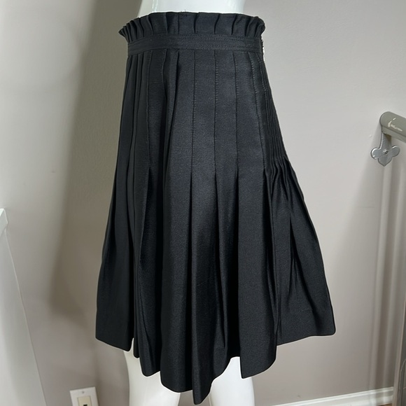Zac Posen for Target Sz 11 Heavy Polyester Semi Structured Back Zip Mini Skirt - Picture 4 of 7